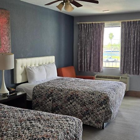 Deluxe Inn Airport McAllen Exteriér fotografie